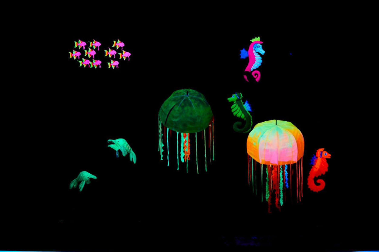 Black Light Theatre – Wow Show