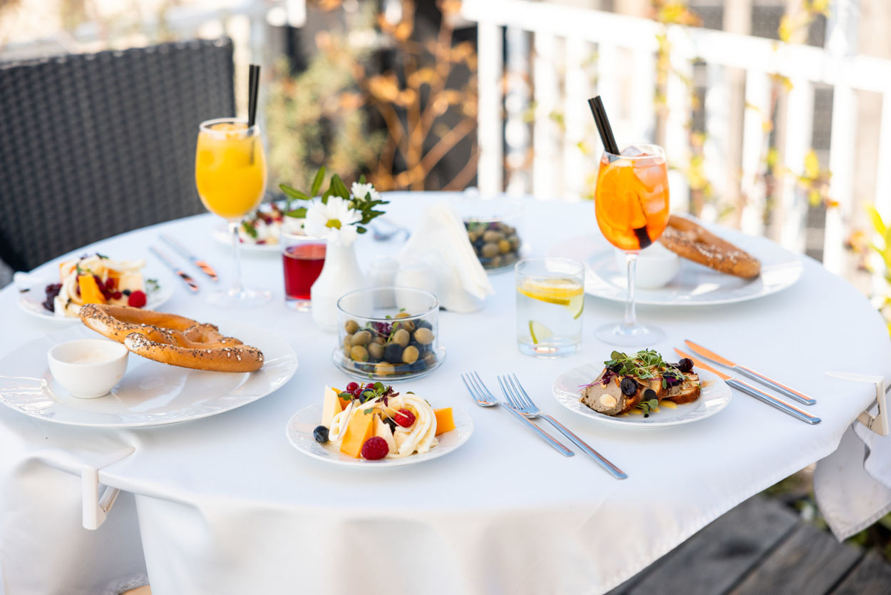 Sky Bar Prague Aperitivo