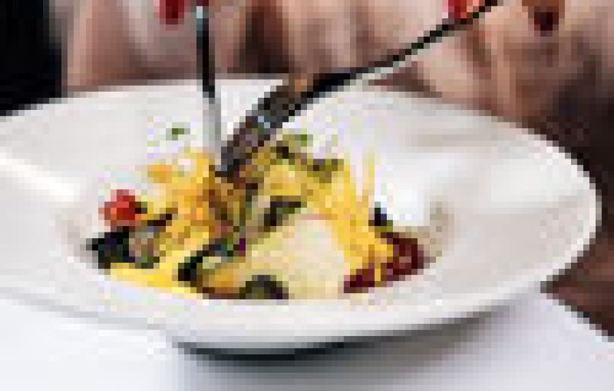 Prague Cabaret show with 4-course dinner